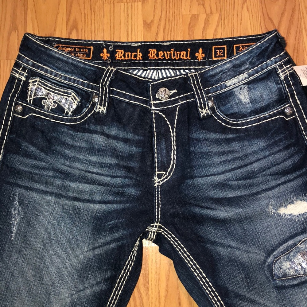 🌹 Rock Revival Jeans